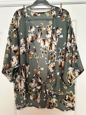 West Kei Olive Green Floral Tie-Front Kimono